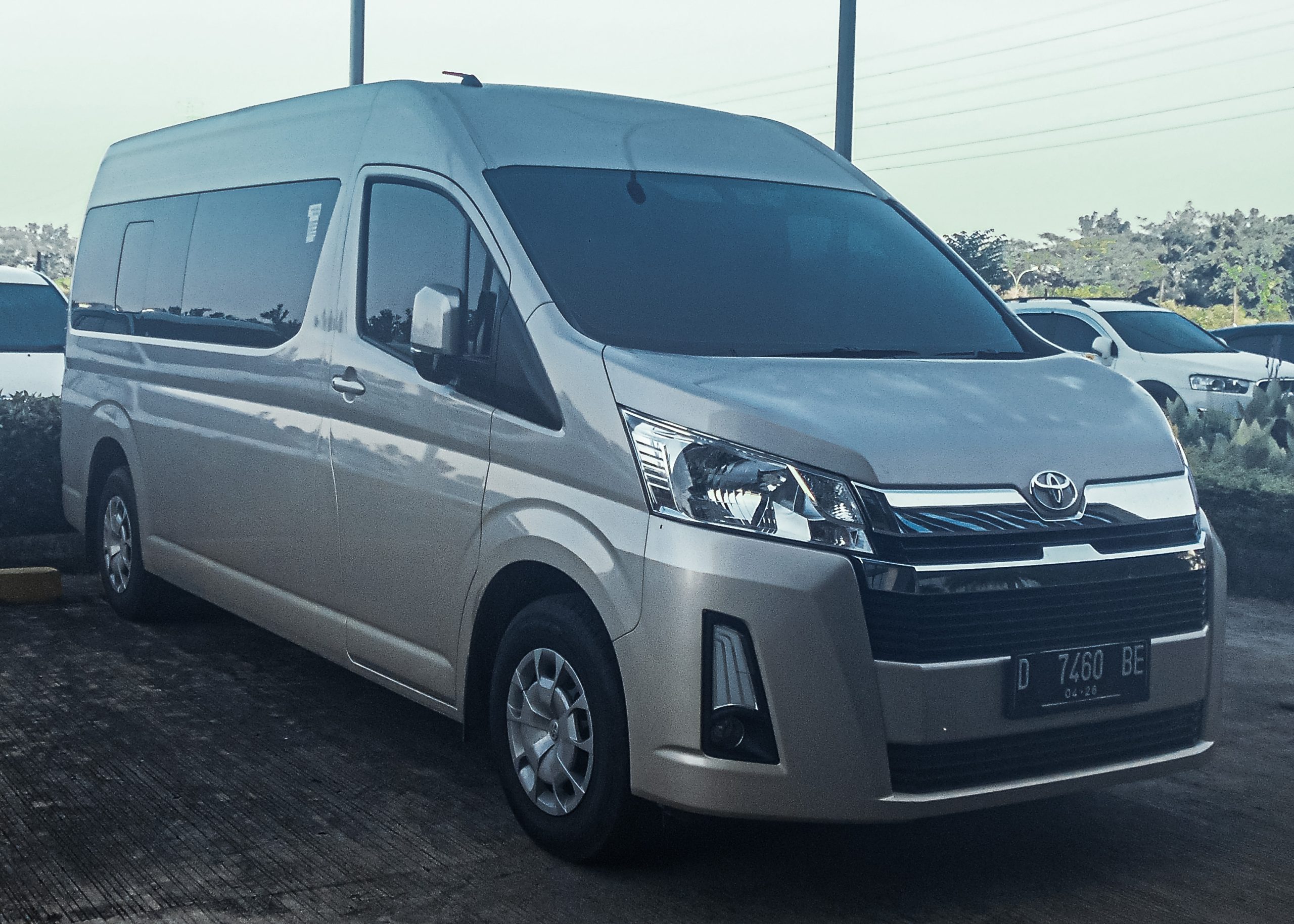 Sewa Hiace Wisata Bandung, Solusi Nyaman untuk Liburan Rombongan